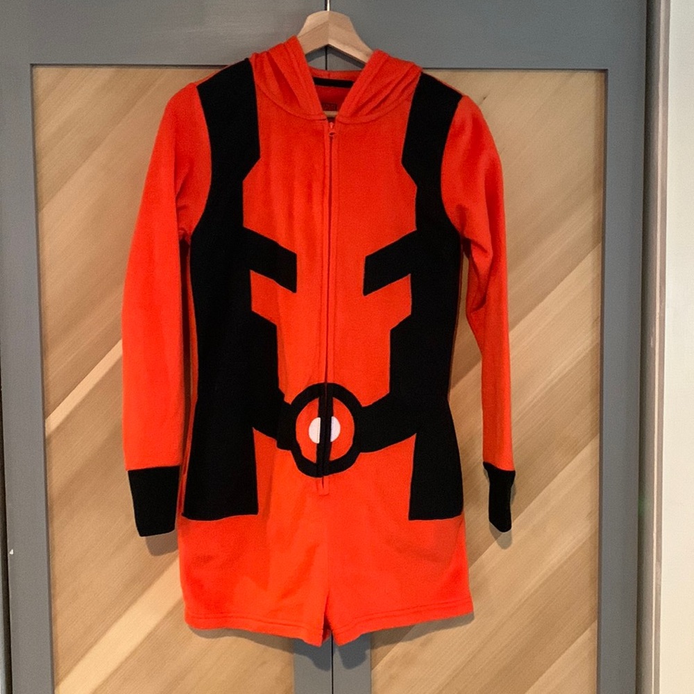 Marvel Deadpool Small Outfit